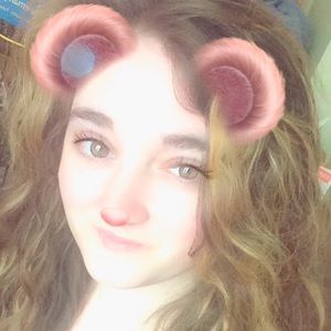 Meet your Posher, Candance